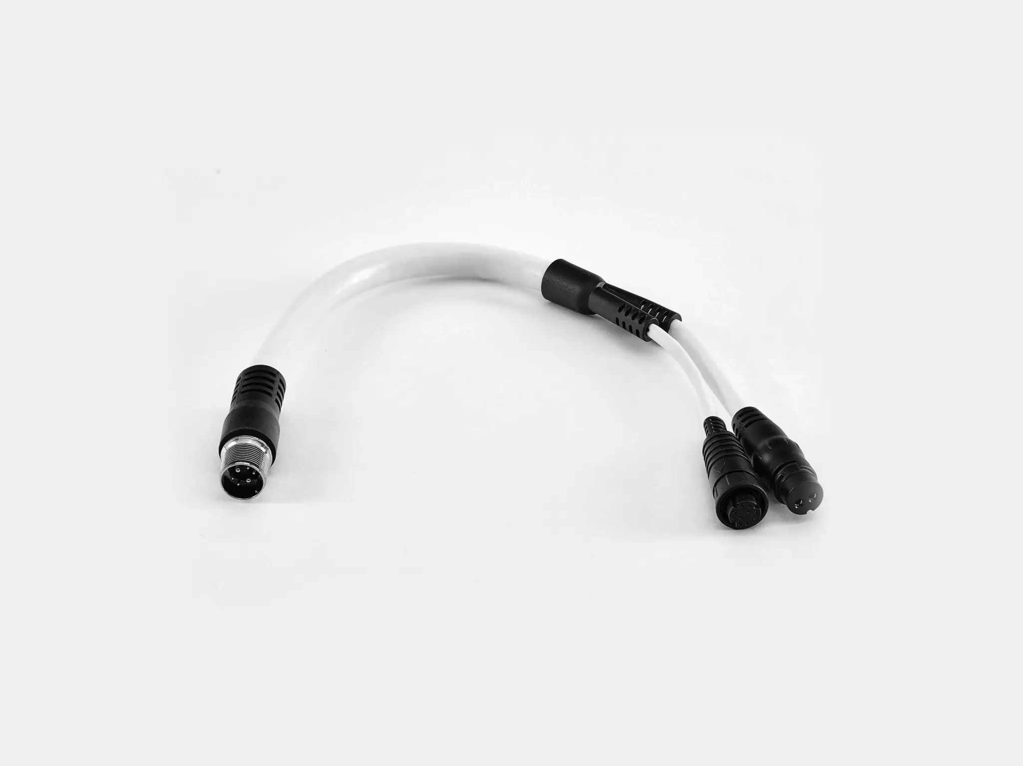 Quantum Power and Data Adapter - Image 1